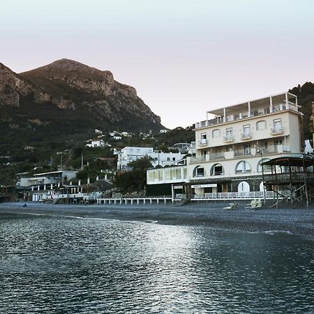 Taverna Del Capitano Marina del Cantone Exterior foto